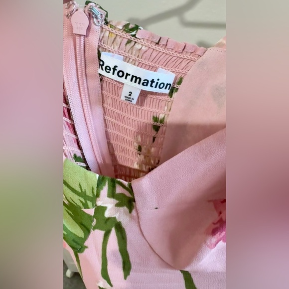 Reformation Nadira Dress in rose pink floral,, brand new, never worn. - Picture 9 of 10